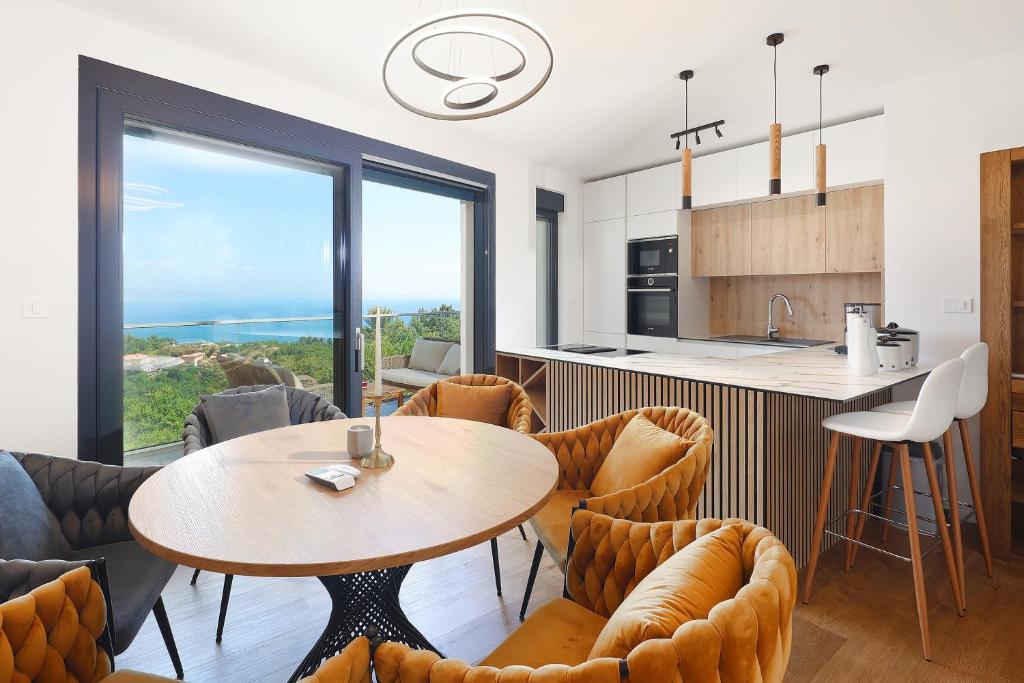 APARTMENT ANNI