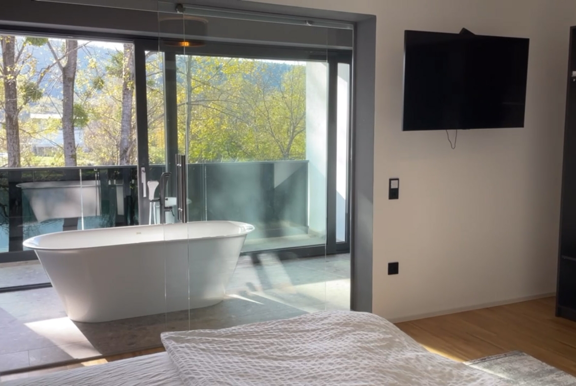 LUKSUZNA VILA „RELAX HOUSE“ BIHAĆ